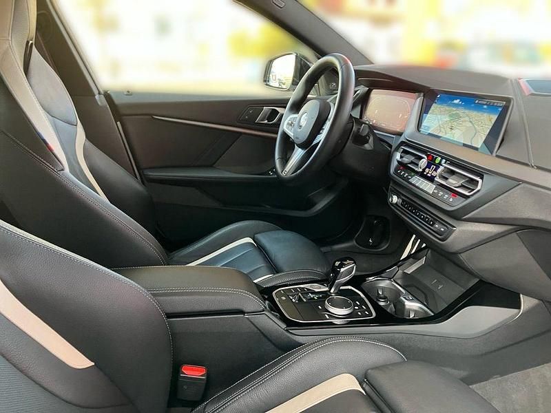 Gebraucht BMW 220 M Sport 178 PS (130 kW) 2024 Weiß Coupé