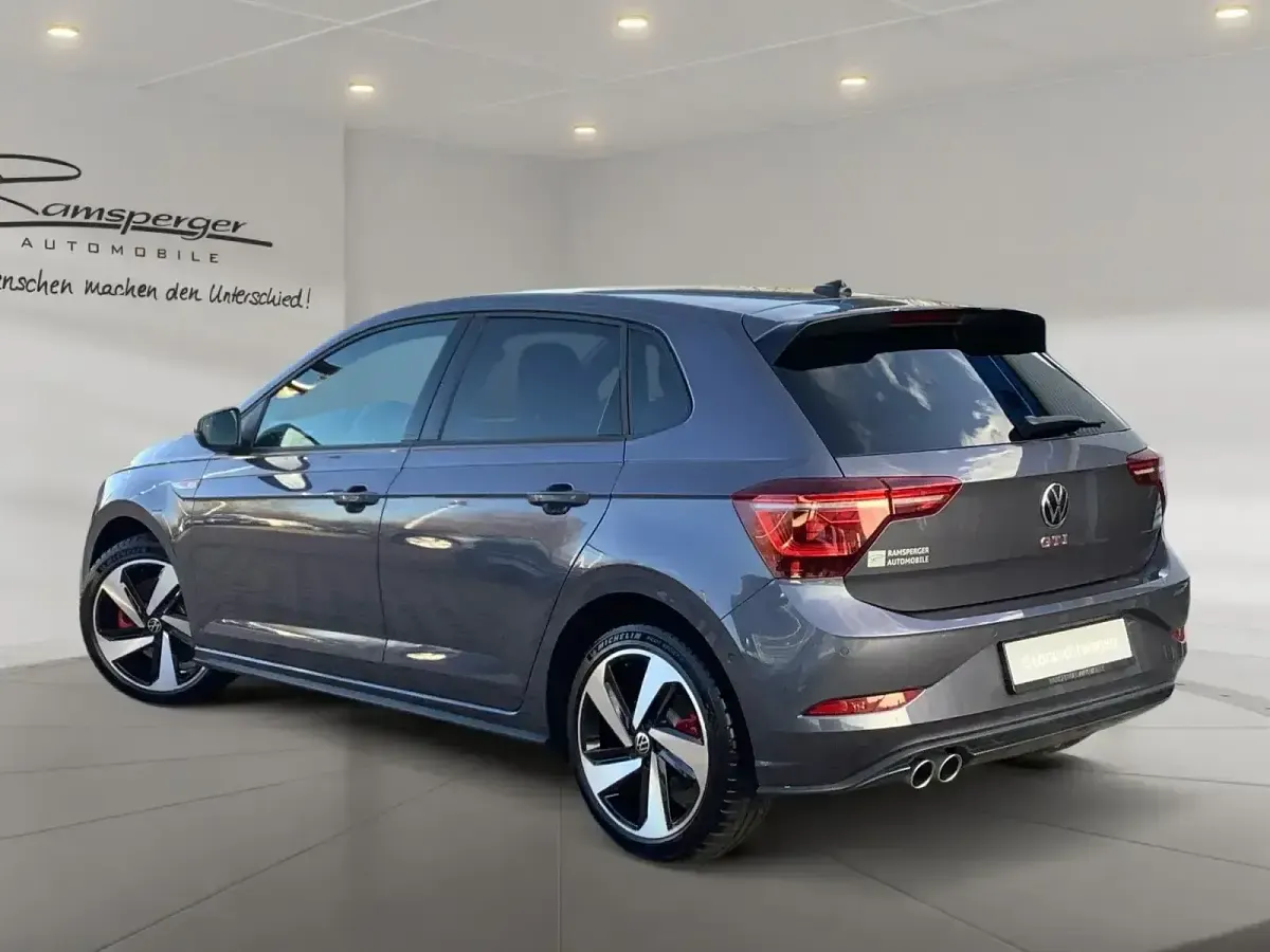 Usata VW Polo GTI 207 CV (152 kW) 2024 Grigio Utilitaria