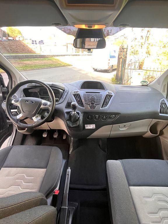 Gebraucht Ford Tourneo 170 PS (125 kW) 2016 Grau Van / Kleinbus