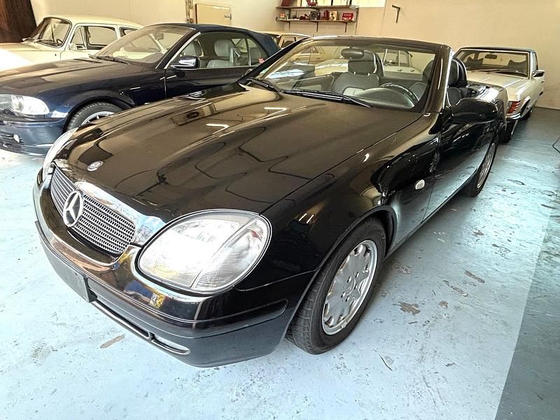 Schwarz Gebraucht 1998 Mercedes SLK200 Cabrio | 4.444 € (Guter Preis) - Bild 1/4