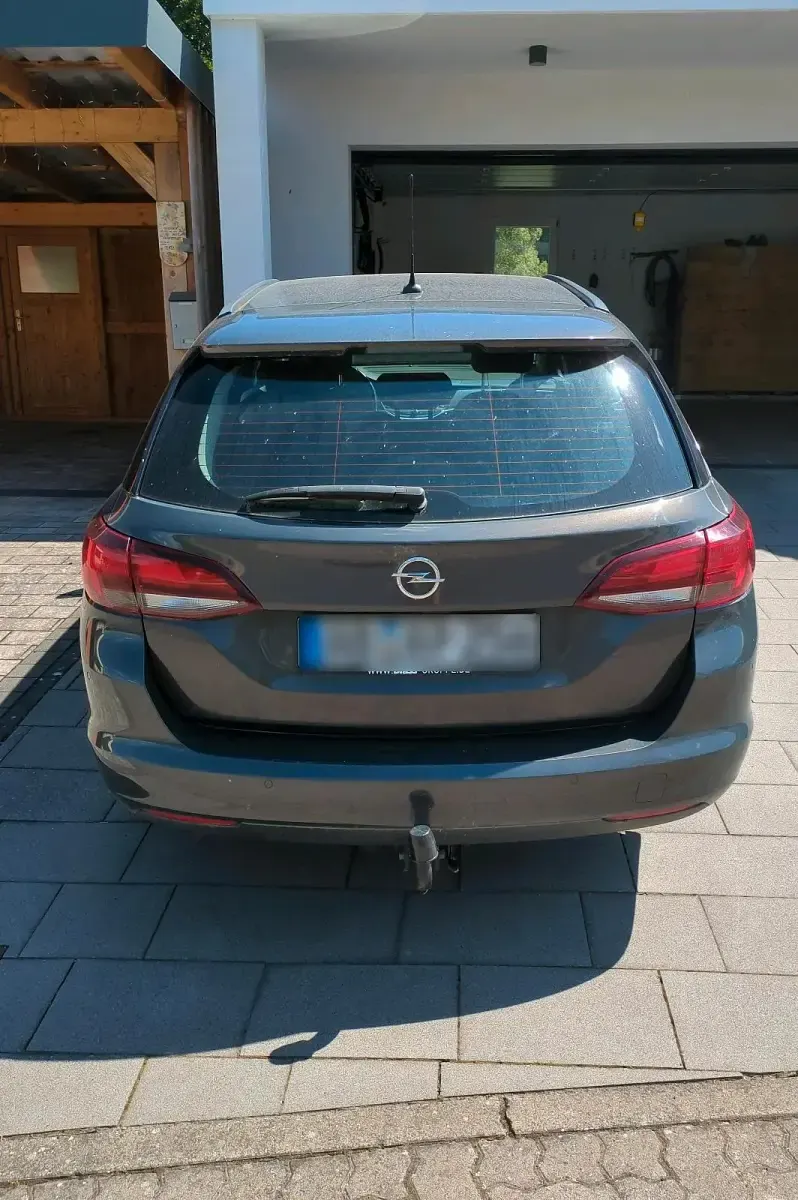 Gebraucht Opel Astra 125 PS (91 kW) 2016 Grau Kombi