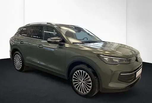 Neu VW Tiguan 150 PS (110 kW) 2026 Grün SUV