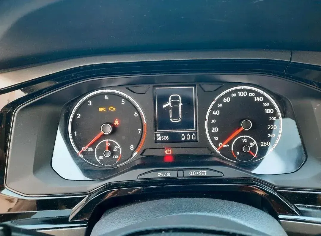 Gebraucht VW Polo Comfortline 95 PS (69 kW) 2020 Schwarz Kleinwagen