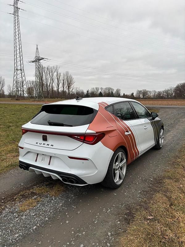Gebraucht Cupra Leon VZ 300 PS (220 kW) 2022 Weiß Limousine