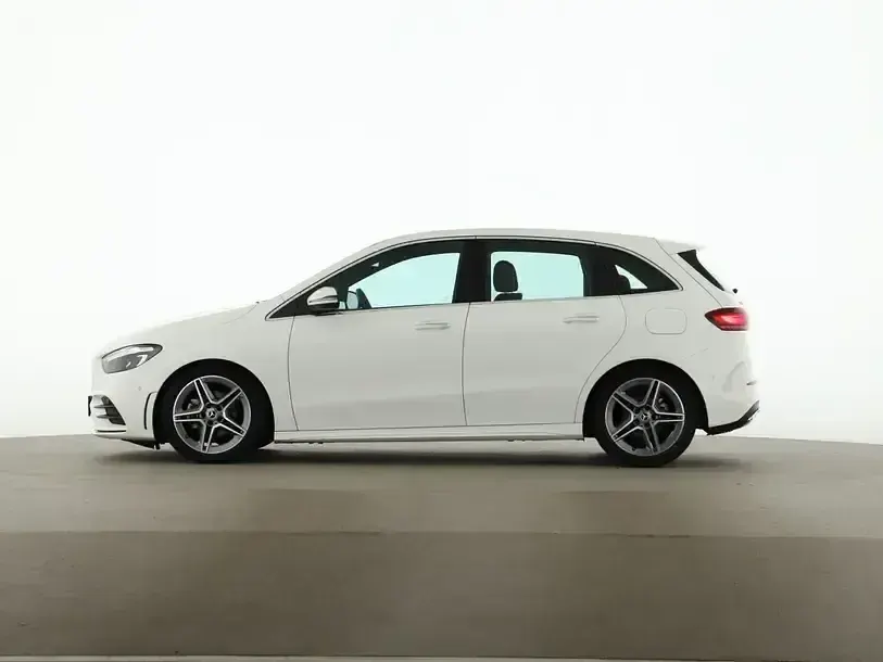 Gebraucht Mercedes B200 AMG 150 PS (110 kW) 2024 Weiß Kleinwagen