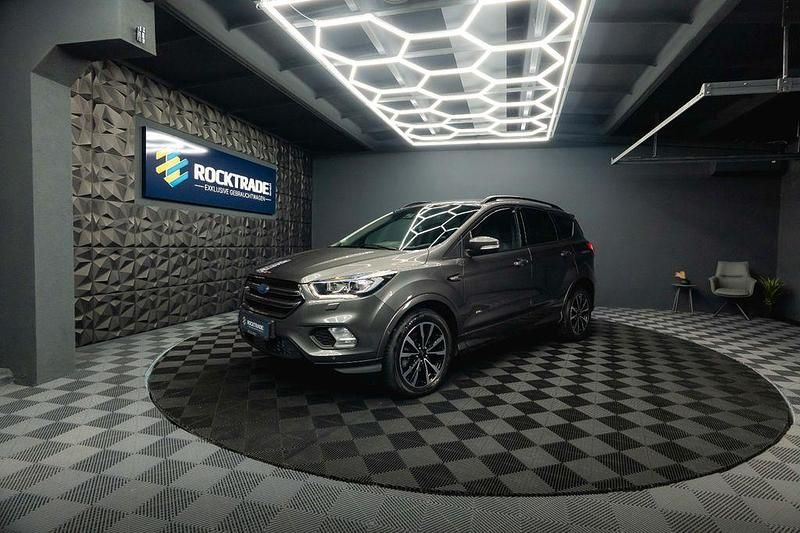 Gebraucht Ford Kuga ST-Line 180 PS (132 kW) 2018 Grau SUV
