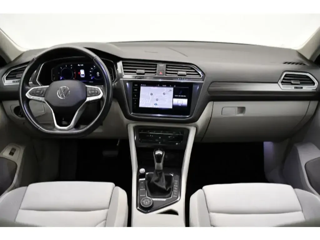 Gebraucht VW Tiguan Allspace Elegance 200 PS (147 kW) 2023 Atlantic blue metallic (metallic) SUV