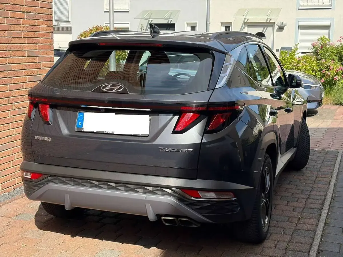 Gebraucht Hyundai Tucson Select 136 PS (100 kW) 2020 Grau SUV