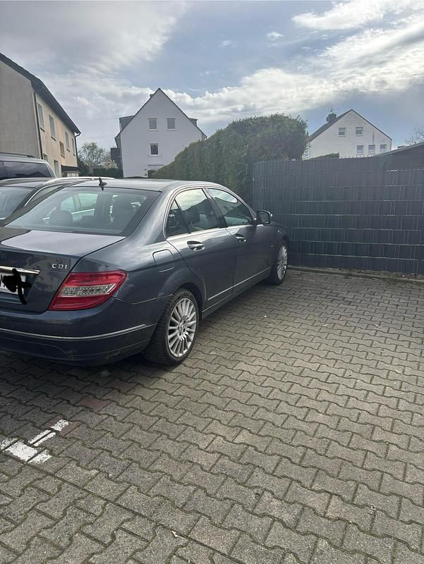 Gebraucht Mercedes C220 170 PS (125 kW) 2008 Silber Limousine