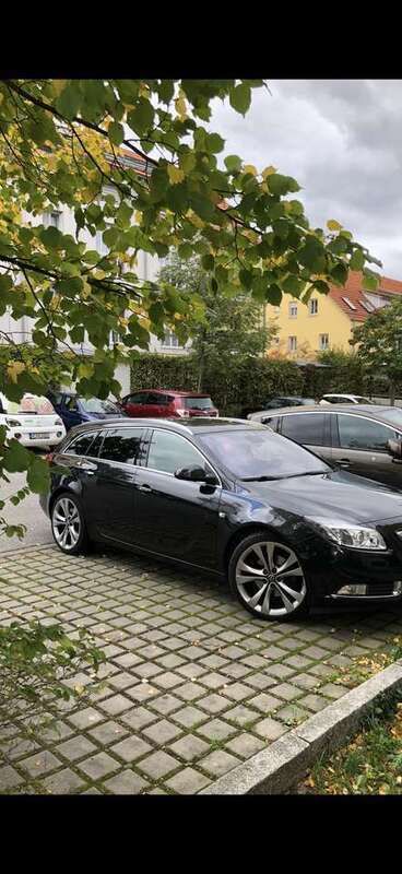 Schwarz Gebraucht 2012 Opel Insignia | 4.000 € (Guter Preis) - Bild 1/4