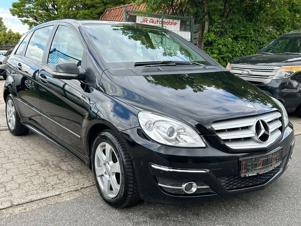 Gebraucht Mercedes B180 Avantgarde 109 PS (80 kW) 2010 Schwarz Van / Kleinbus