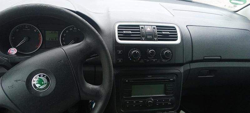 Gebraucht Skoda Fabia 105 PS (77 kW) 2007 Blau Kleinwagen