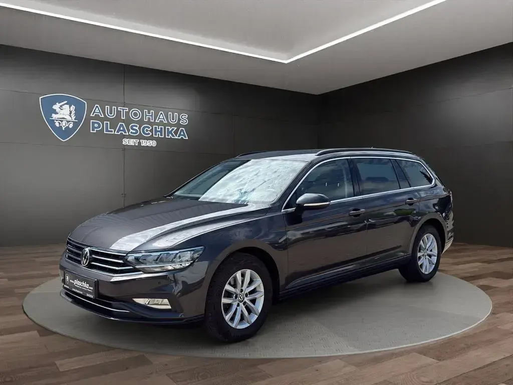 Gebraucht VW Passat Business 150 PS (110 kW) 2022 Kombi