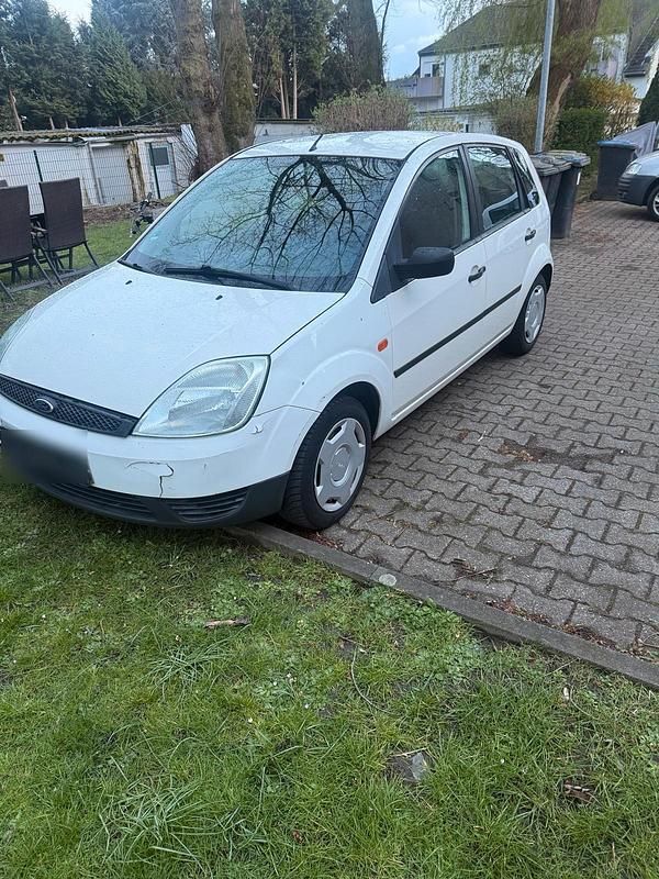Gebraucht Ford Fiesta 2003 Weiß Kleinwagen