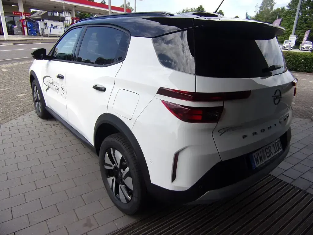 Gebraucht Opel Frontera 136 PS (100 kW) 2026 Weiß SUV
