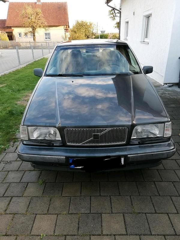 Schwarz Gebraucht 2025 Volvo 850 Limousine | 2.800 € - Bild 1/4