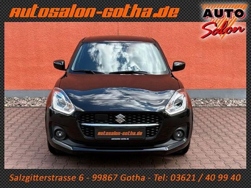 Gebraucht Suzuki Swift Comfort 83 PS (61 kW) 2024 Schwarz Kleinwagen