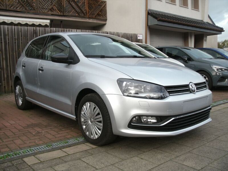Gebraucht VW Polo Trendline 75 PS (55 kW) 2016 Silber Limousine