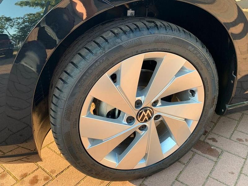 Gebraucht VW Golf VIII Style 131 PS (96 kW) 2023 Schwarz Kombi