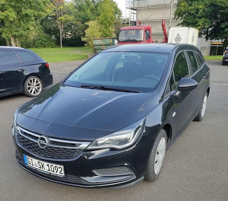 Schwarz Gebraucht 2018 Opel Astra Business Kombi | 5.300 € (Superpreis) - Bild 1/4