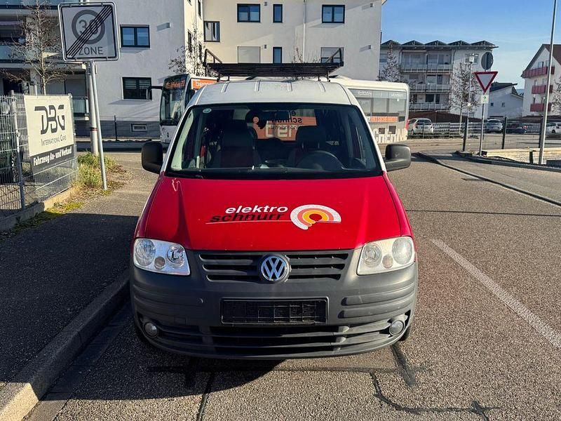 Rot Gebraucht 2007 VW Caddy Life Van / Kleinbus | 2.990 € (Etwas zu teuer) - Bild 1/4