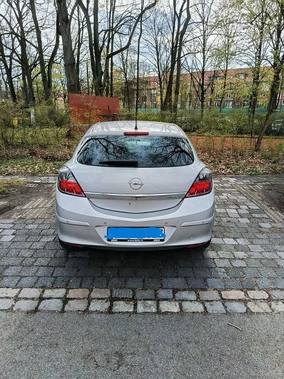 Gebraucht Opel Astra GTC 90 PS (66 kW) 2009 Grau Limousine