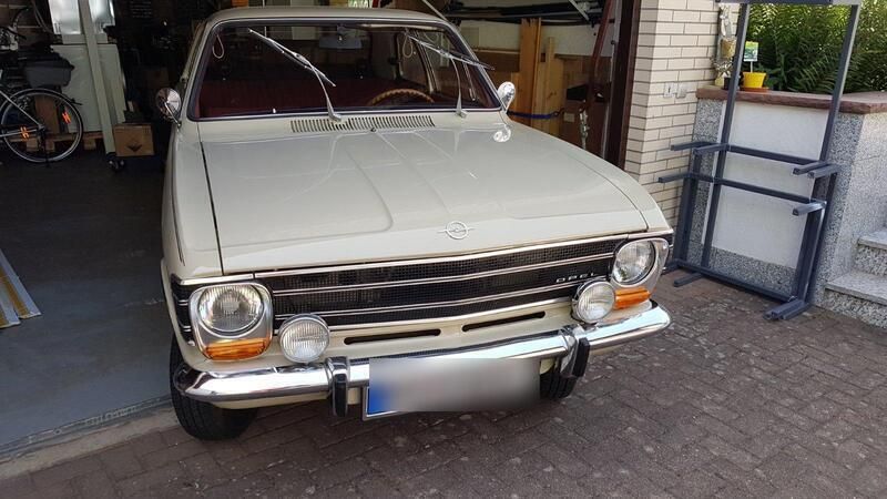 Beige Gebraucht 1968 Opel Olympia Limousine | 14.500 € - Bild 1/4