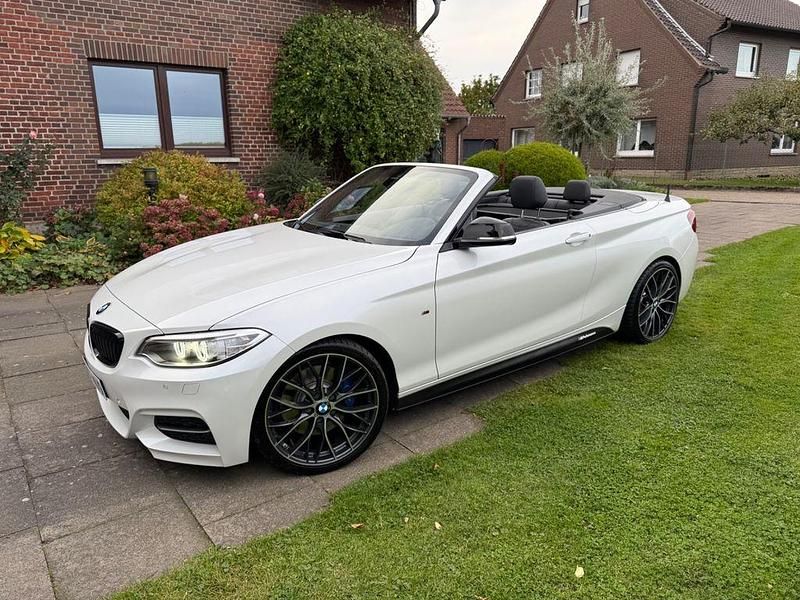 Weiß Gebraucht 2017 BMW M240 M Sport Cabrio | 29.500 € (Guter Preis) - Bild 1/4
