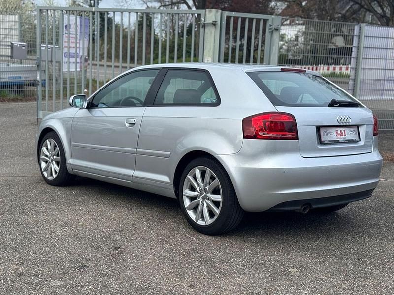 Gebraucht Audi A3 Ambition 140 PS (102 kW) 2012 Silber Kleinwagen
