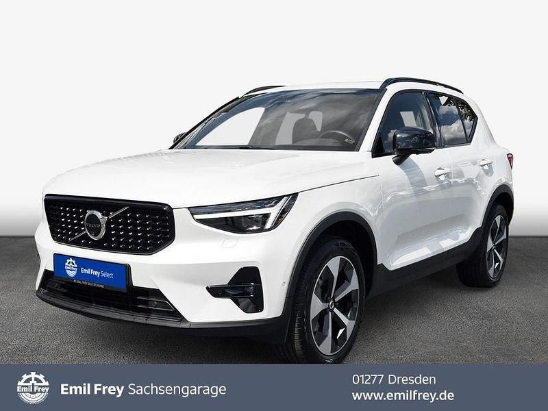 Weiß Gebraucht 2024 Volvo XC40 Plus SUV | 36.250 € (Guter Preis) - Bild 1/4