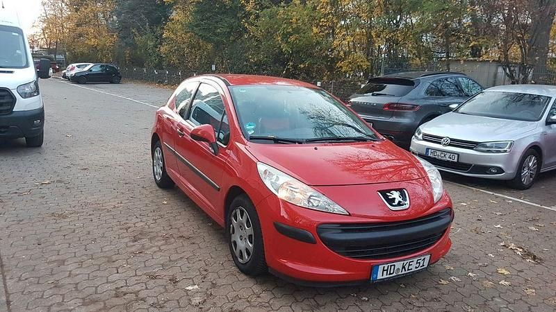 Rot Gebraucht 2008 Peugeot 207 Urban Move Limousine | 1.750 € (Fairer Preis) - Bild 1/4