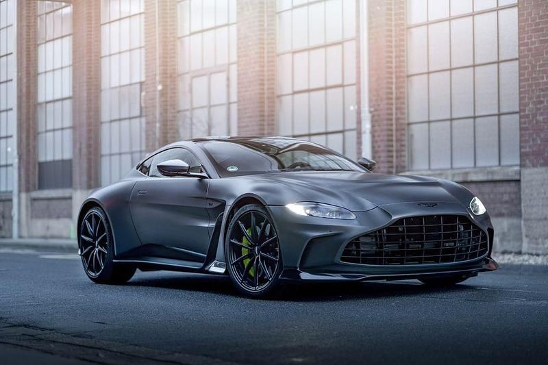 Grau Gebraucht 2022 Aston Martin V12 Vantage Coupé | 319.000 € - Bild 1/4