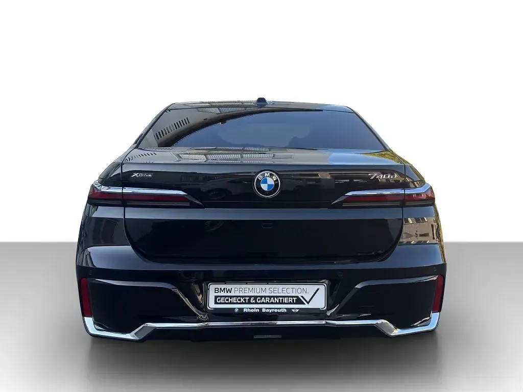 Gebraucht BMW 740 M Sport 286 PS (210 kW) 2025 Schwarz Limousine