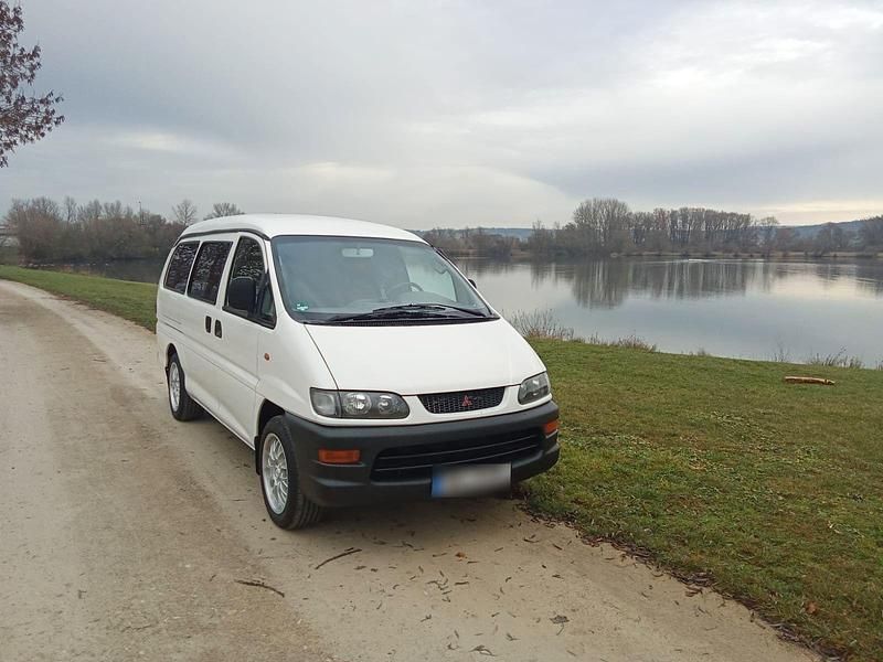 Second-hand Mitsubishi L400 86 CP (63 kW) 2000 Alb Van