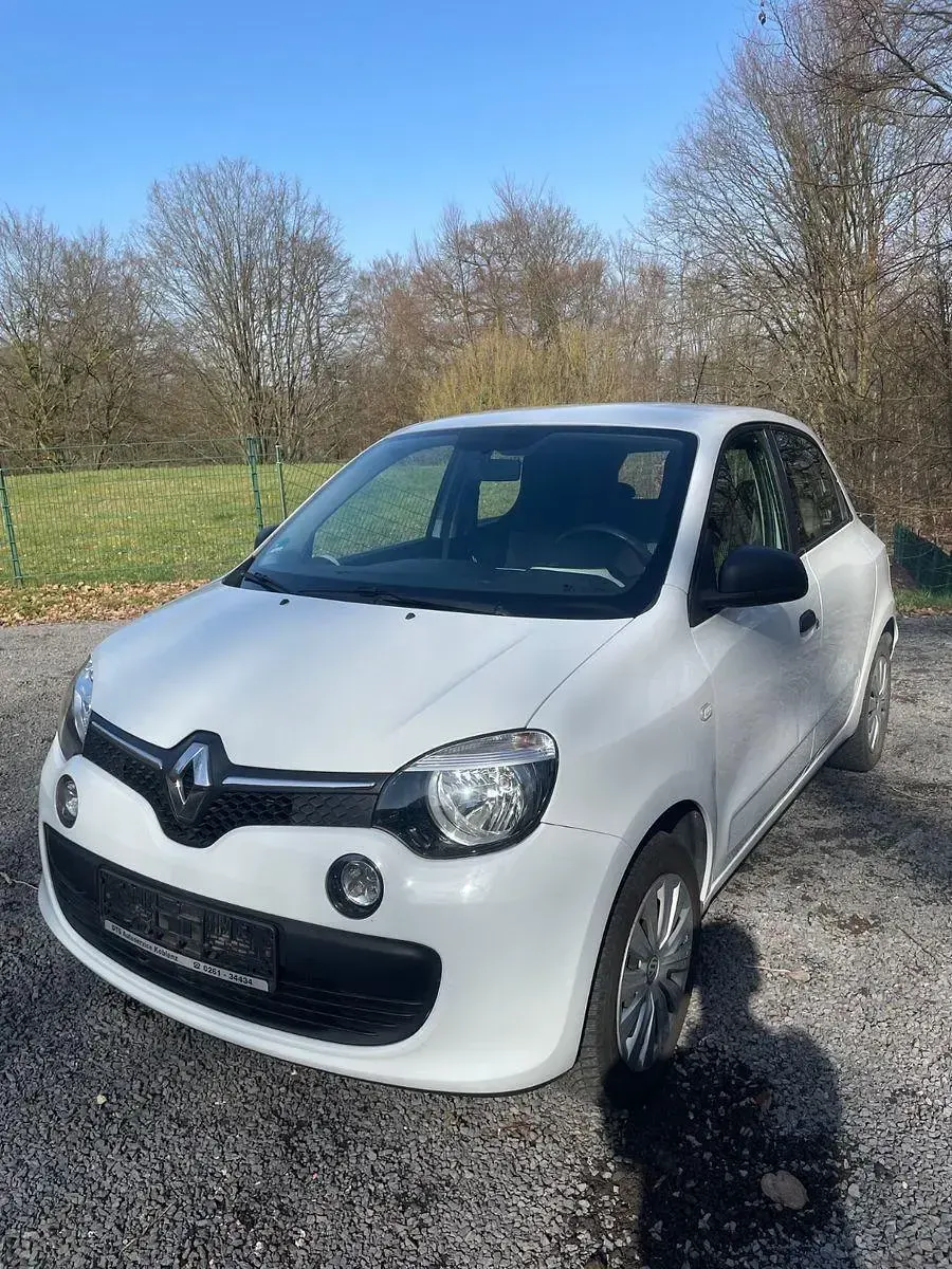 Używany Renault Twingo 71 KM (52 kW) 2015 Biały Hatchback