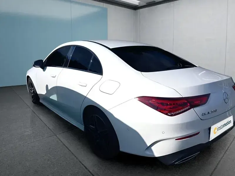 Gebraucht Mercedes CLA200 163 PS (119 kW) 2022 Weiß Limousine