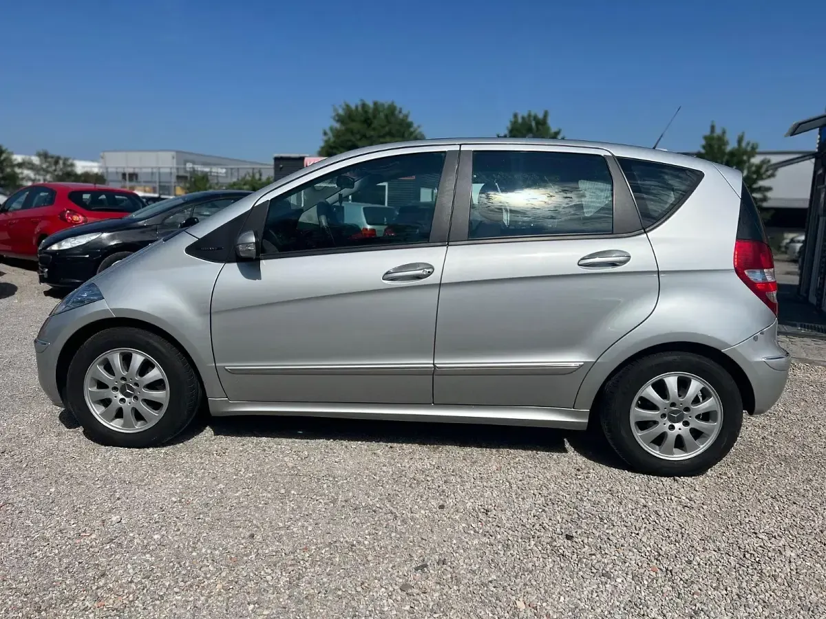 Gebraucht Mercedes A170 116 PS (85 kW) 2005 Silber Kleinwagen
