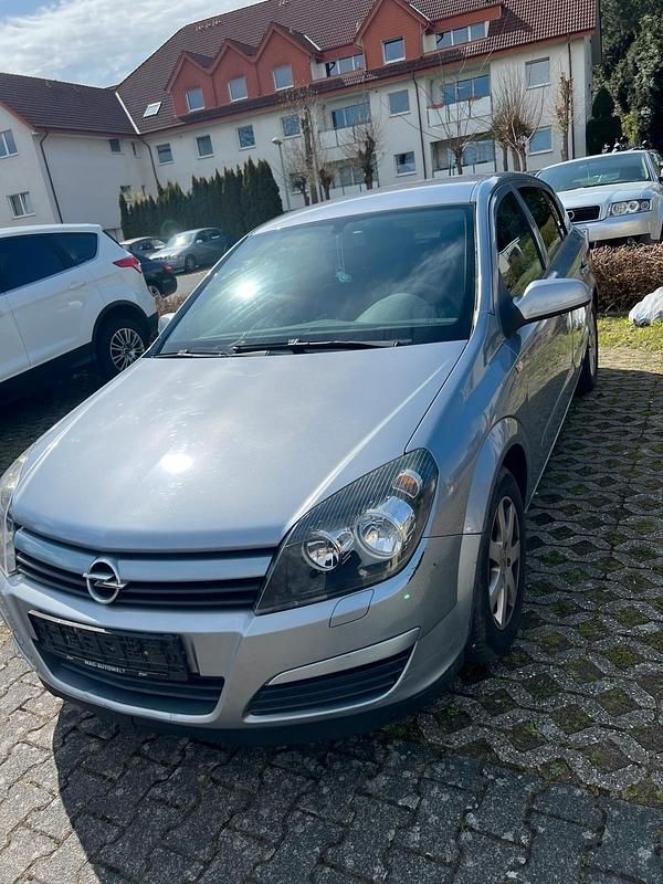 Usata Opel Astra 90 CV (66 kW) 2004 Utilitaria