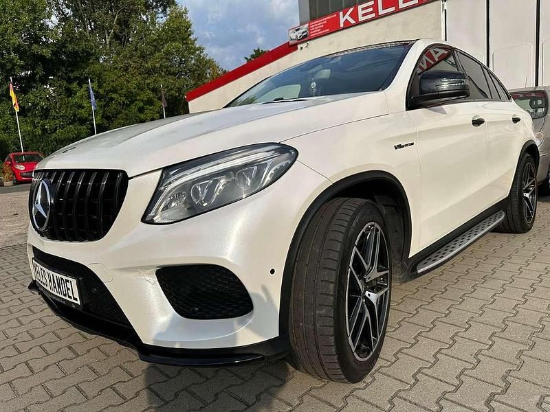Cavansitblau metalliclack Gebraucht 2017 Mercedes GLE350 SUV | 33.000 € - Bild 1/4