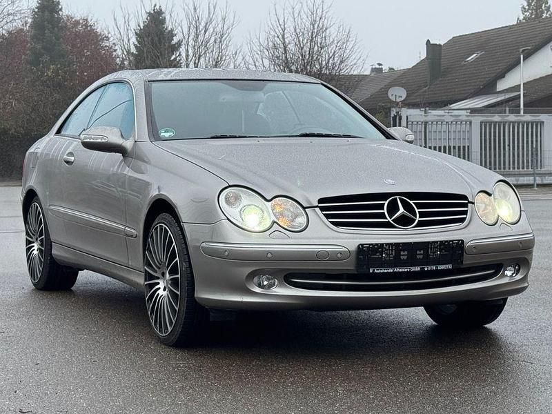 Gebraucht Mercedes CLK320 Avantgarde 218 PS (160 kW) 2005 Silber Coupé