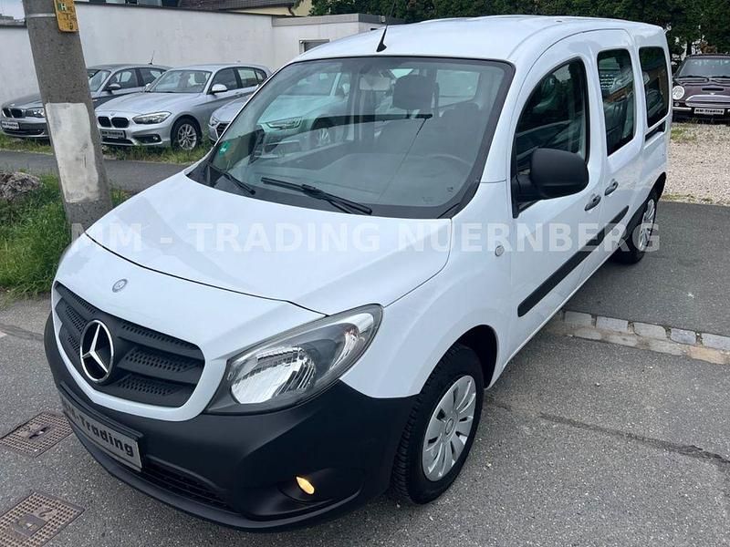 Weiß Gebraucht 2014 Mercedes Citan 111 Limousine | 9.999 € (Fairer Preis) - Bild 1/4