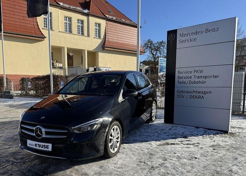 Gebraucht Mercedes B220 Progressive 190 PS (139 kW) 2019 Schwarz Van / Kleinbus