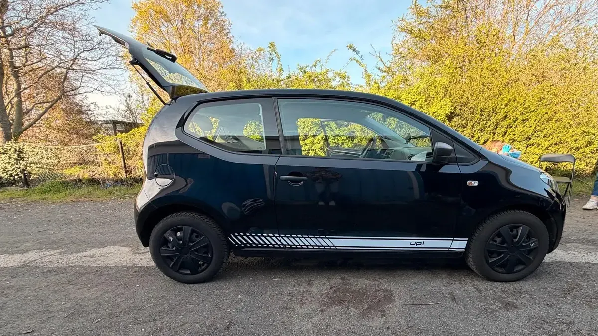 Gebraucht VW up! 60 PS (44 kW) 2012 Schwarz Kleinwagen