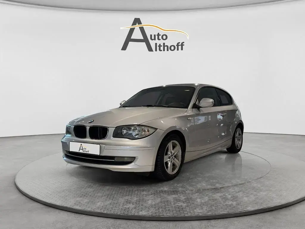 Gebraucht BMW 120 177 PS (130 kW) 2010 Silber Kleinwagen