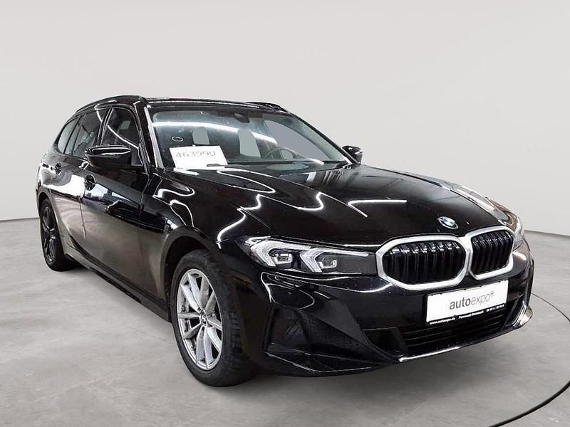 Schwarz uni Gebraucht 2022 BMW 320 Sport Line Kombi | 25.390 € (Guter Preis) - Bild 1/4