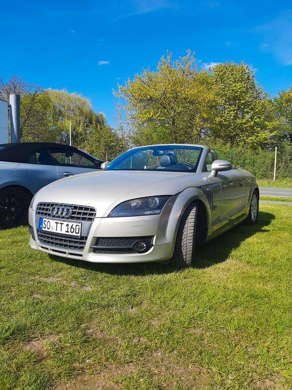 Silber Gebraucht 2009 Audi TT Roadster S-line plus Cabrio | 6.500 € (Guter Preis) - Bild 1/4