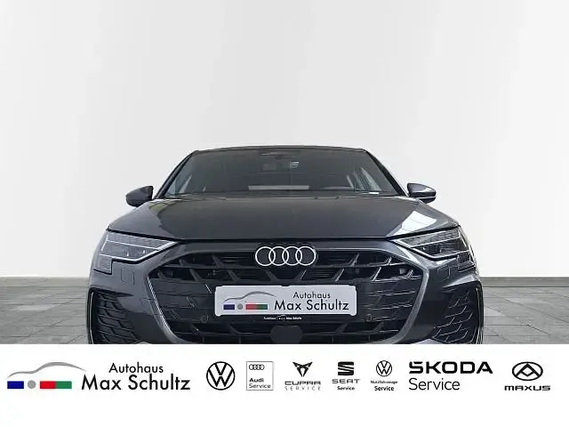 Gebraucht Audi A3 S-Line 204 PS (150 kW) 2026 Grau Limousine
