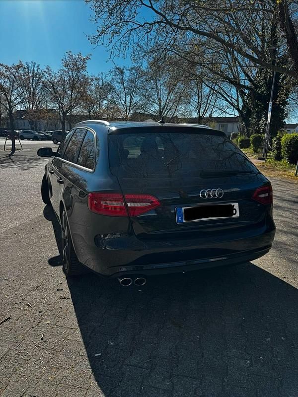 Gebraucht Audi A4 S-Line 150 PS (110 kW) 2015 Schwarz Kombi