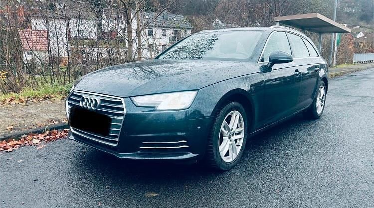 Blau Gebraucht 2017 Audi A4 Kombi | 14.450 € (Superpreis) - Bild 1/4