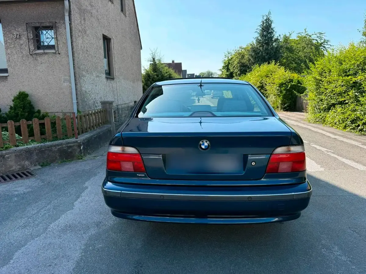 Gebraucht BMW 523 170 PS (125 kW) 1999 Blau Limousine